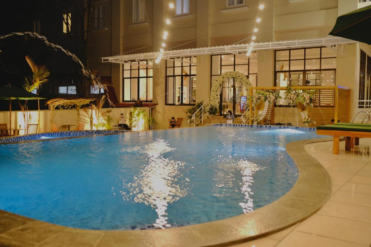Hotel Villa Emitta Tomohon Esterno foto