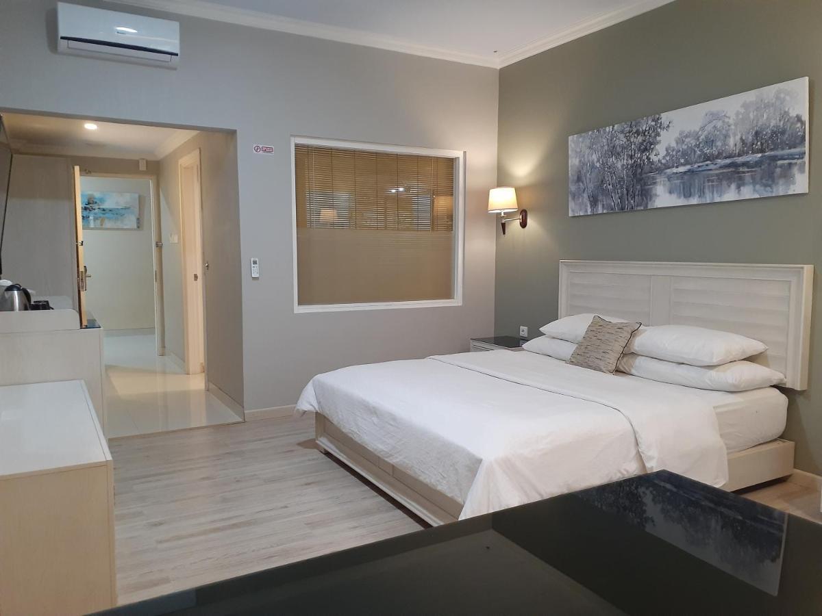 Hotel Villa Emitta Tomohon Esterno foto