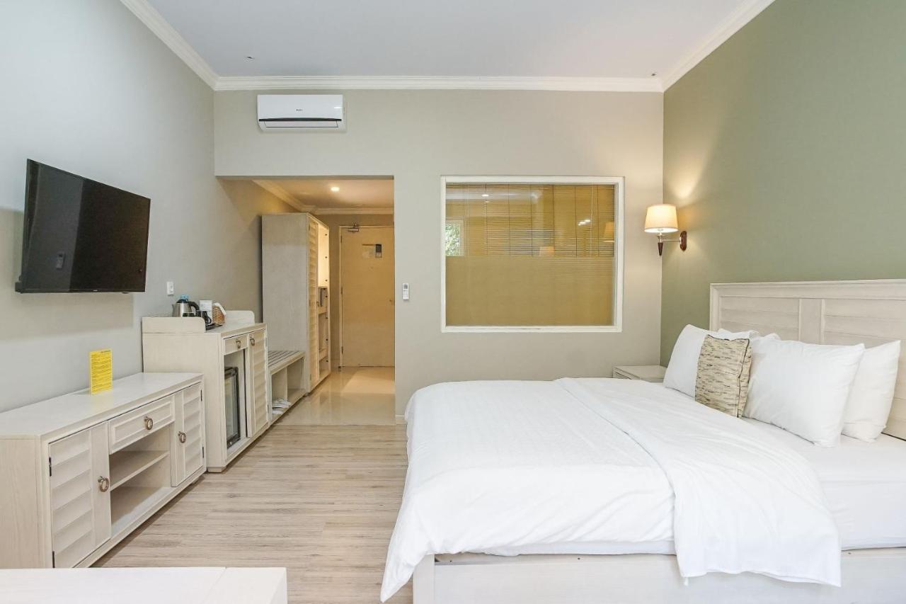 Hotel Villa Emitta Tomohon Esterno foto