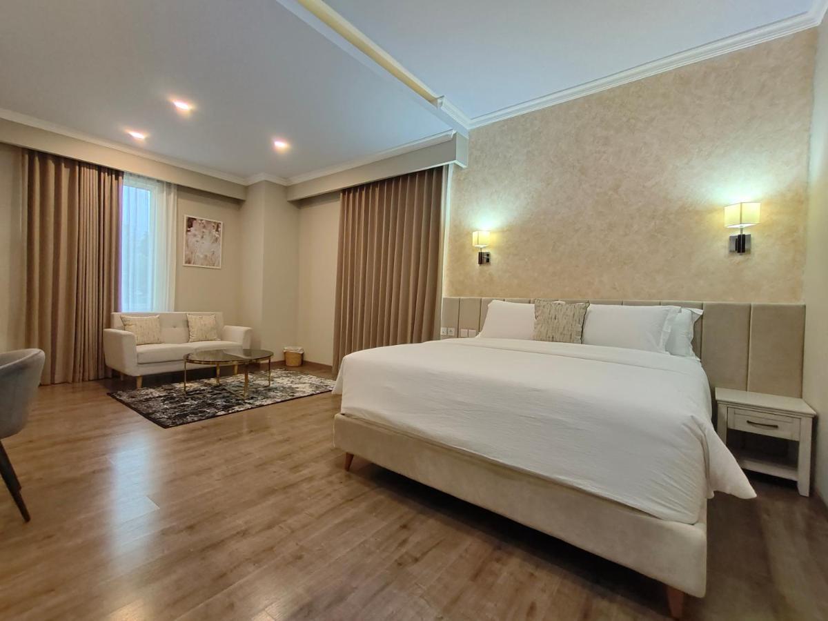 Hotel Villa Emitta Tomohon Esterno foto