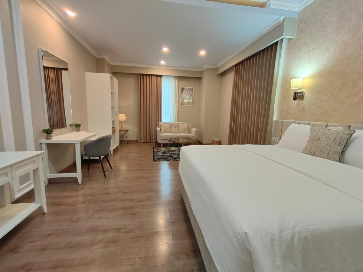 Hotel Villa Emitta Tomohon Esterno foto